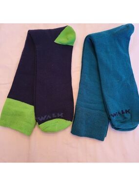 NWOT 2 Pairs Airwalk Crew Socks Men's Teal, Navy Blue, Lime